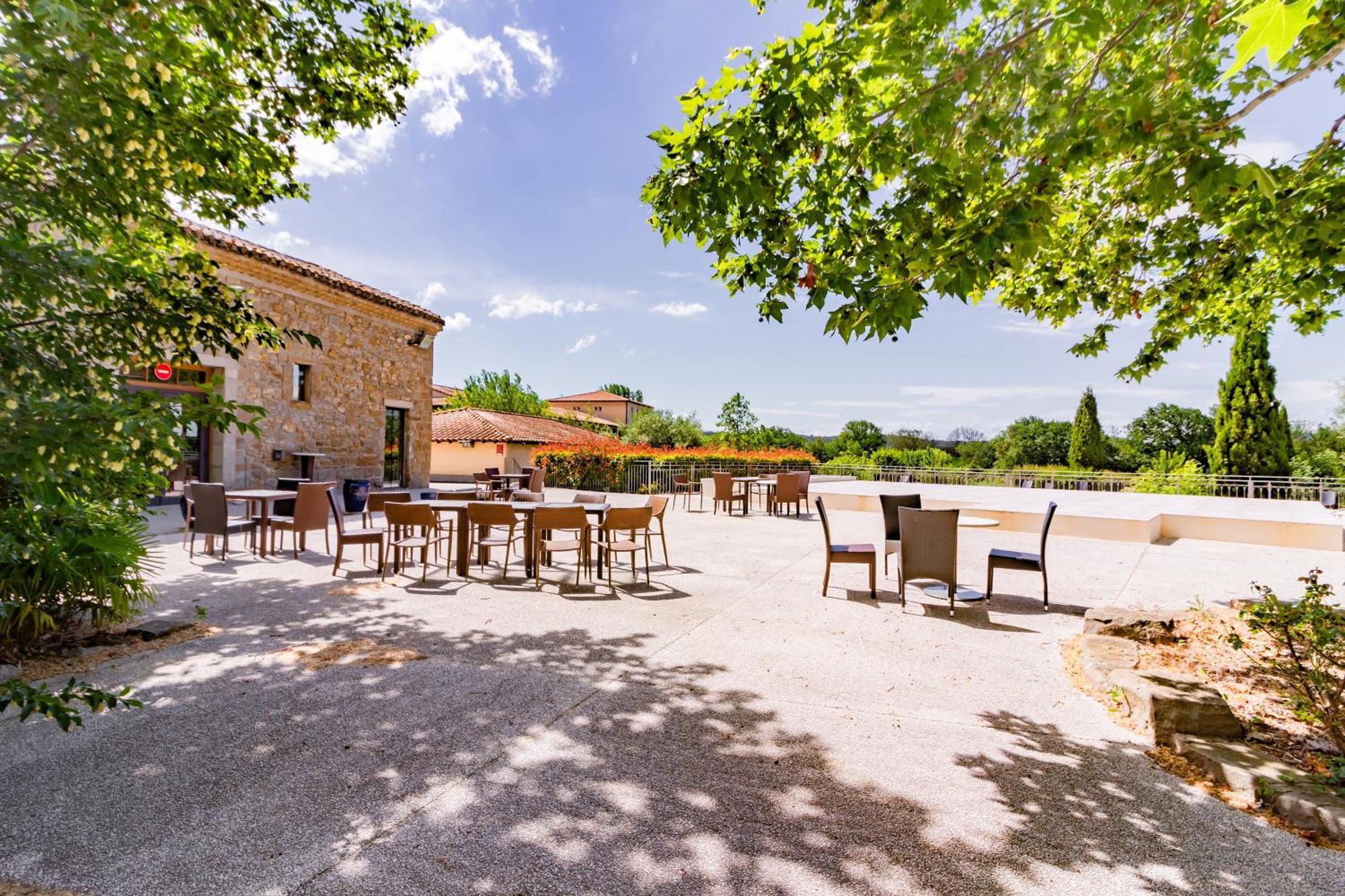 Le Clos D'azille - Appt Pour 6 Personnes Apartment